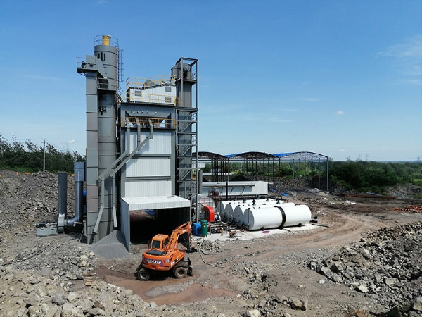 瀝青混凝土攪拌站的安裝需要注意哪些事項(xiàng)？